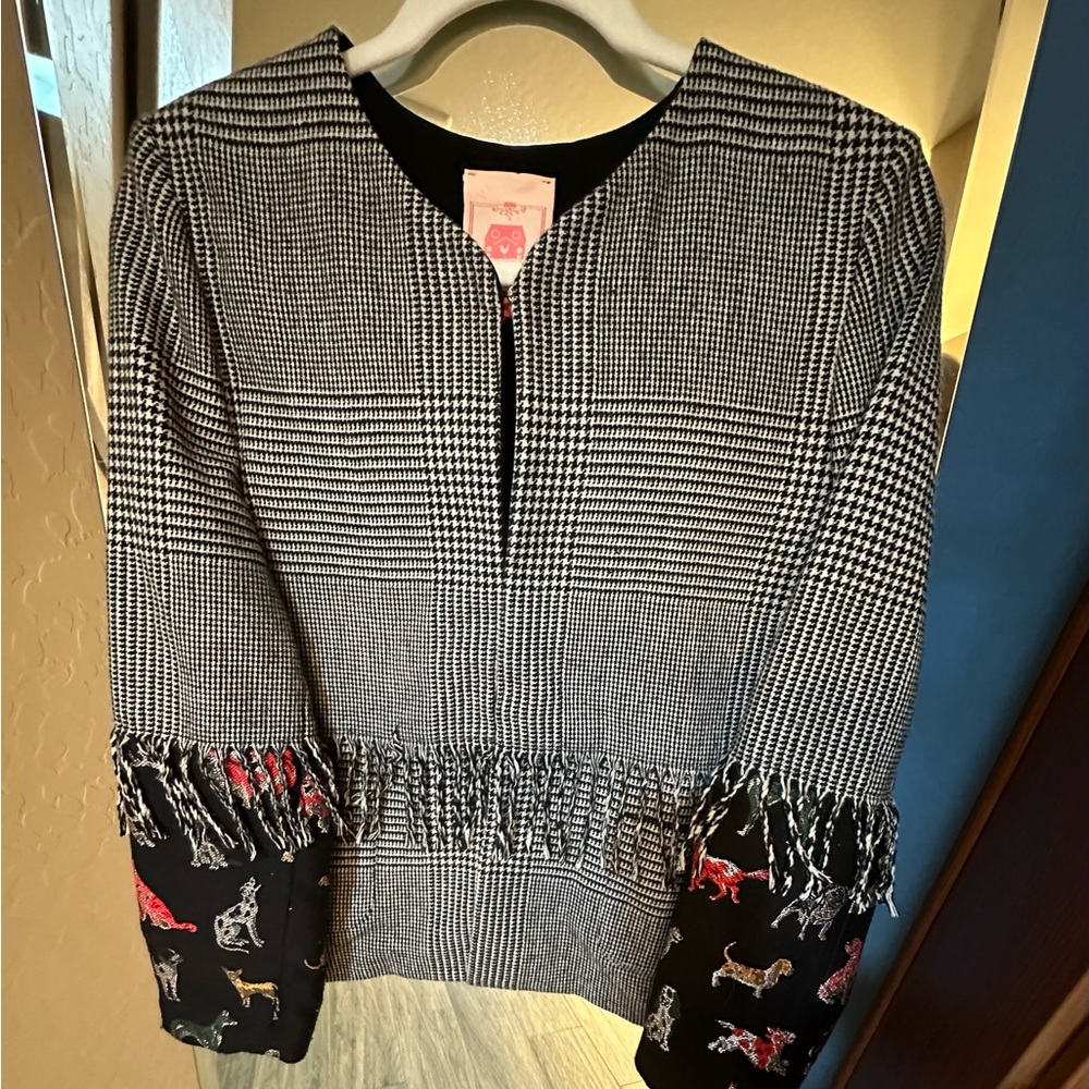 Vilagallo Monochrome Houndstooth Jacket. Never Worn. New Condition.